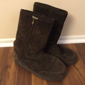 Bear paw boots size 9