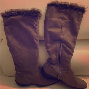 Suede, Fur Lined Boots!