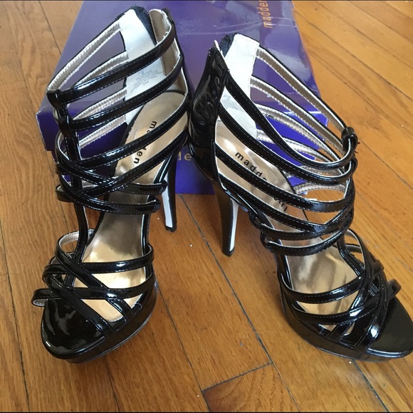Madden Girl Junoz Cage Strappy Bootie New Size 6 - Picture 4 of 4