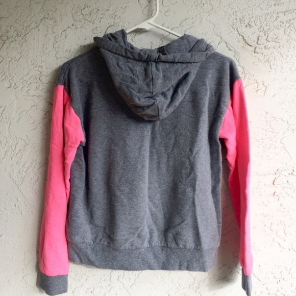 Color Block Hoodie - Picture 3 of 4