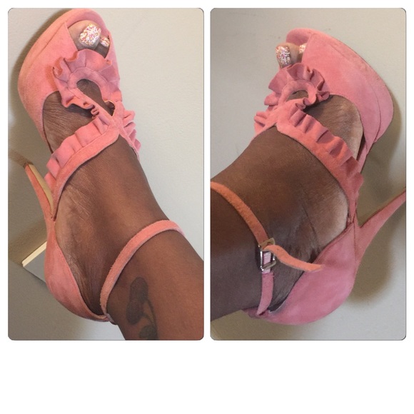 Beautiful coral heels