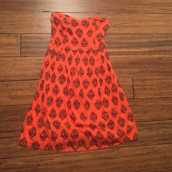 Old Navy Dresses & Skirts - Strapless dress