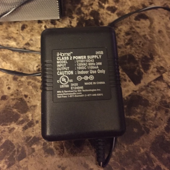 SOLD LOCALLY- iHome Radio/IPod Player - Picture 4 of 4