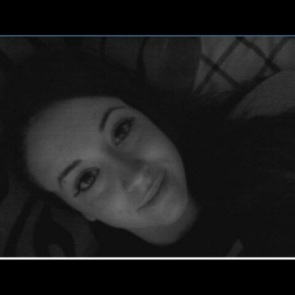 Meet your Posher, Bridget - Picture 2 of 2