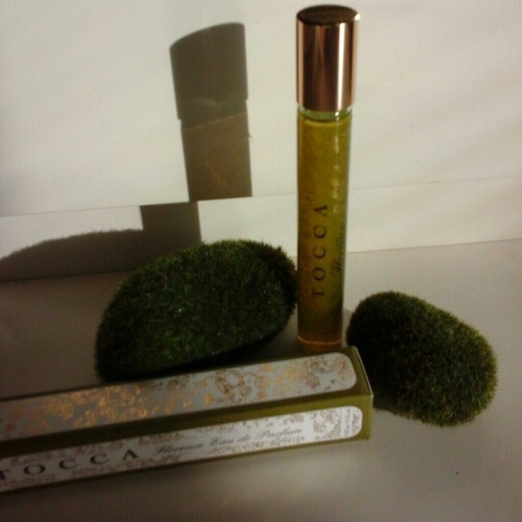 2 perfumes, Anthropologie Florence Eau de Parfum