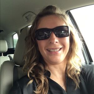 Meet your Posher, Christy