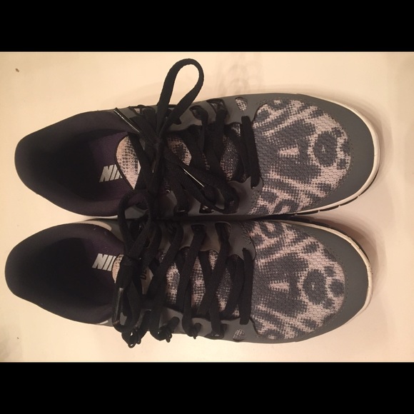 Nike id Free Runs 3.0 - Picture 2 of 4