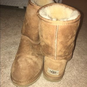 chestnut uggs like brand new size 11