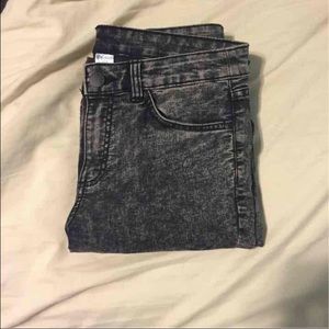 H&M High waisted Jeans ( also on Ⓜ️)