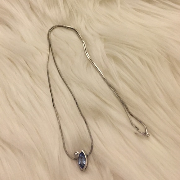 Blue gemstone necklace - Italian.
