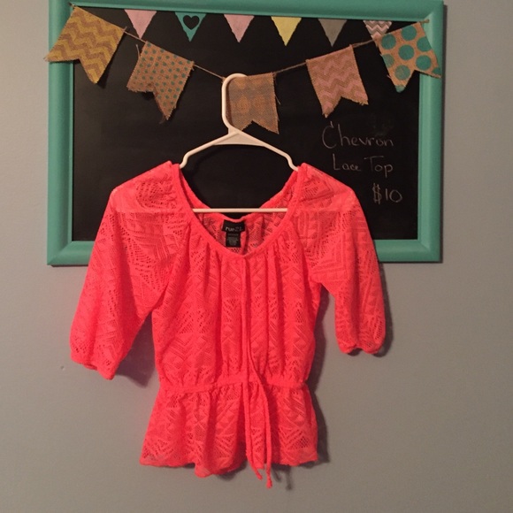 Chevron/Aztec Loose Top - Picture 1 of 2