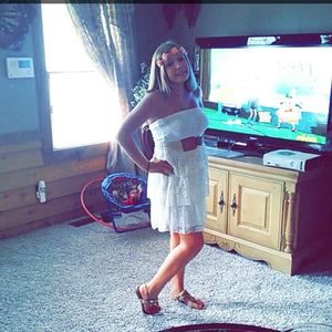 Meet your Posher, Caitlyn