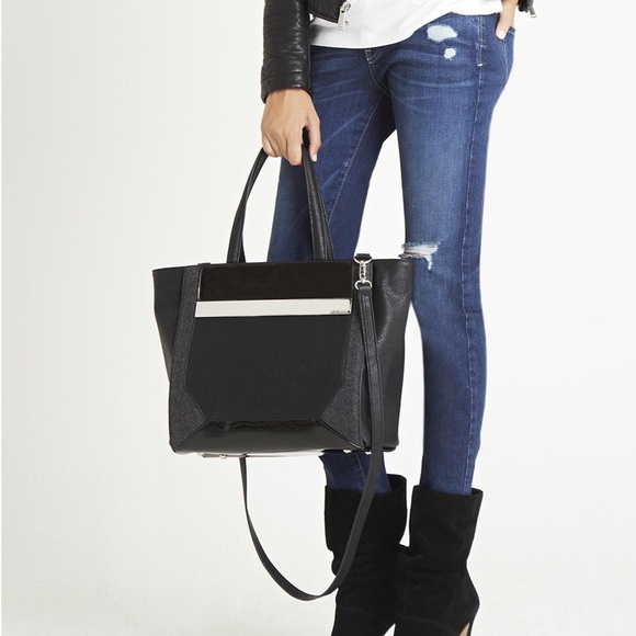 HP BCBGeneration City Girl Handbag - Picture 4 of 4