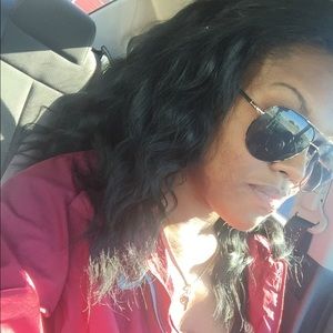 Meet your Posher, Alexas