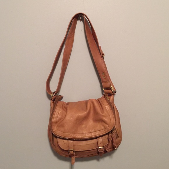 Sabina  Saddle Purse. Convertible strap.