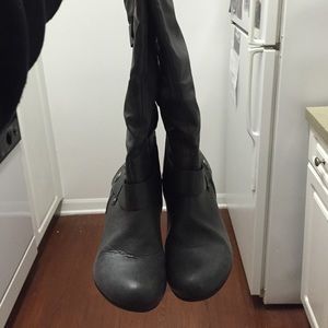 Nice grey boots