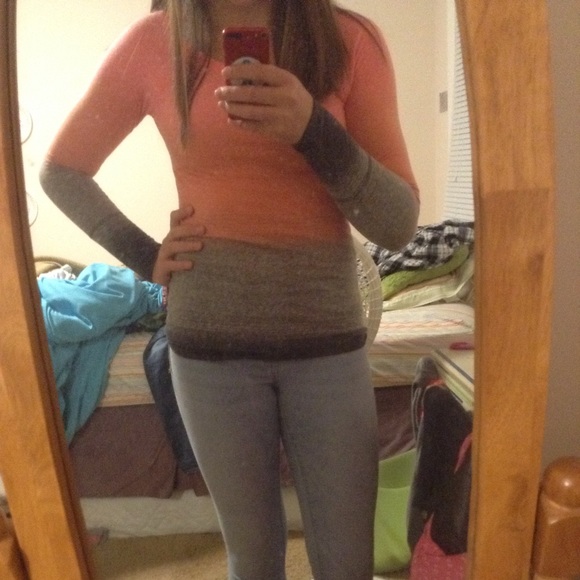 American Eagle Ombre Long Sleeve - Picture 2 of 3