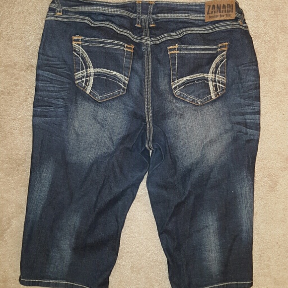 Capris - Picture 3 of 3