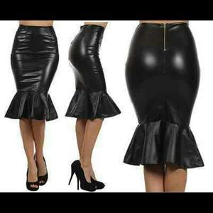 Black Faux Leather Mermaid Skirt😍👄💖24 hr sale