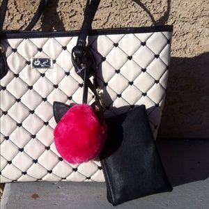 Betsey Heart Tote w/ Hot Pink Kitty
