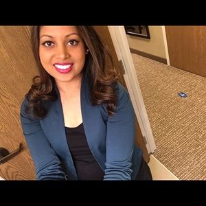 Meet your Posher, Felisha