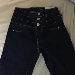 Hi-waist super skinny jeans