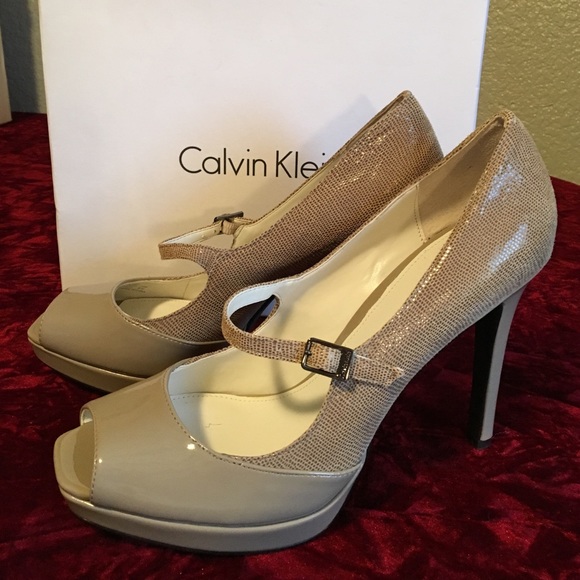 Calvin Klein Lizard Print Peep Toe 10m