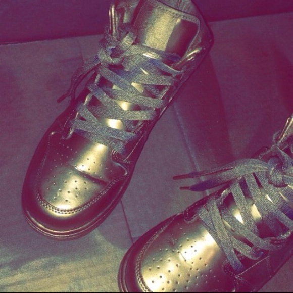 Jordan 1s GOLD