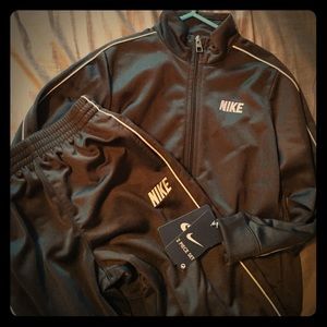 Nike 2 Piece Set
