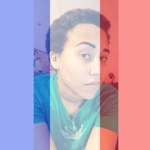 Meet your Posher, Mia