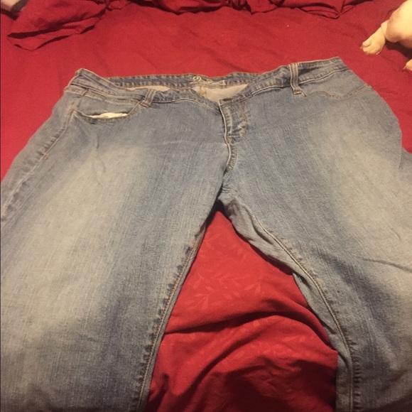 Old Navy light wash jeans