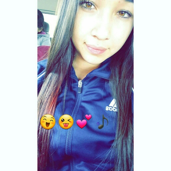 Meet your Posher, Liz - Picture 1 of 1