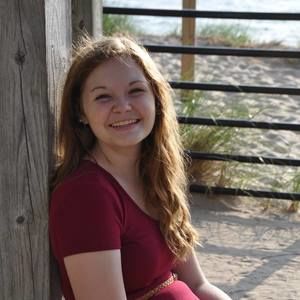 Meet your Posher, Abby