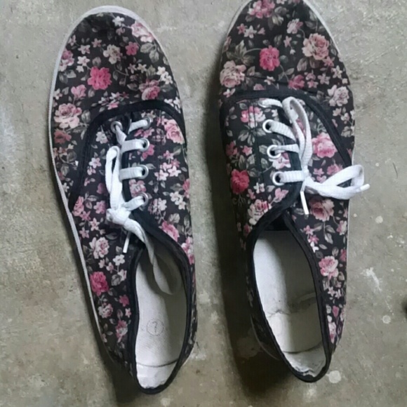 Floral shoes