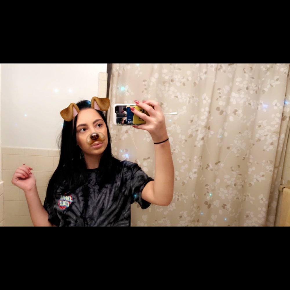 Meet your Posher, Julia