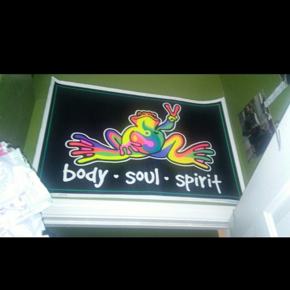 2 posters & 2 blacklights