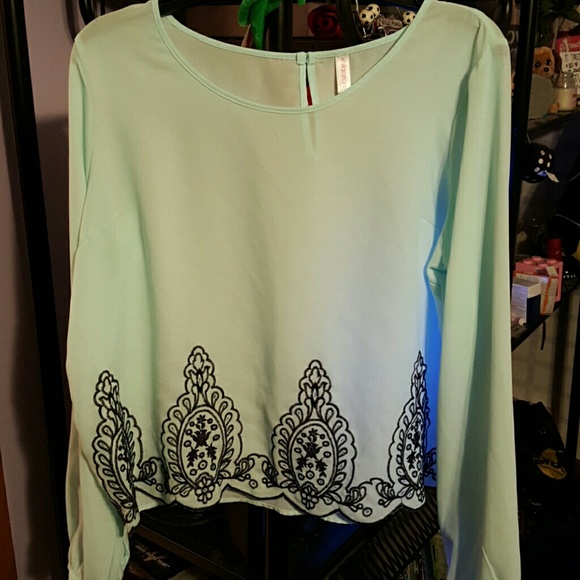 Sale Very pretty blue blouse