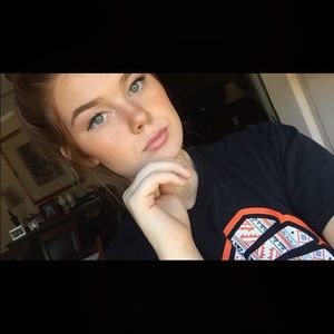 Meet your Posher, Allyson