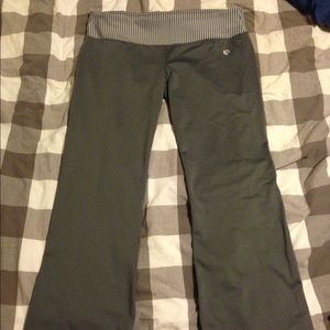 Grey yoga pants