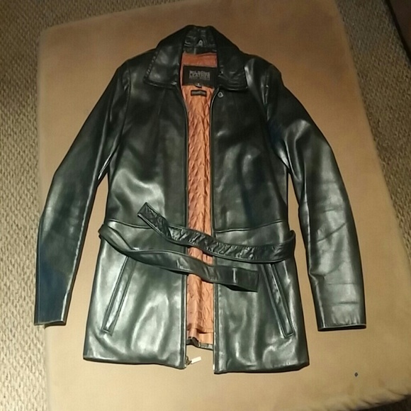 100% Leather jacket (2 piece )
