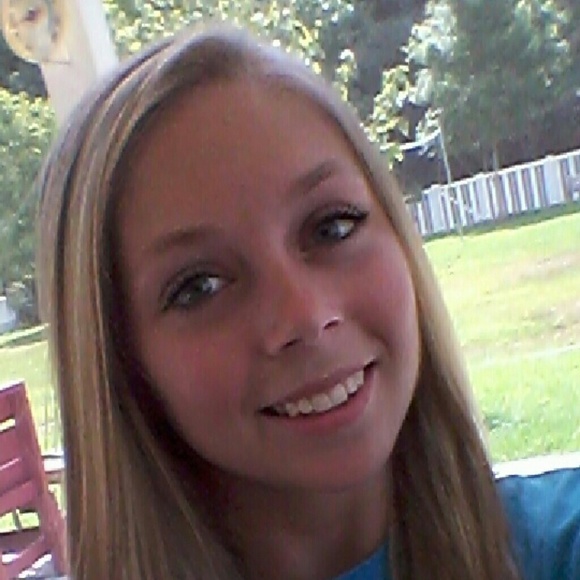 Meet your Posher, Haley