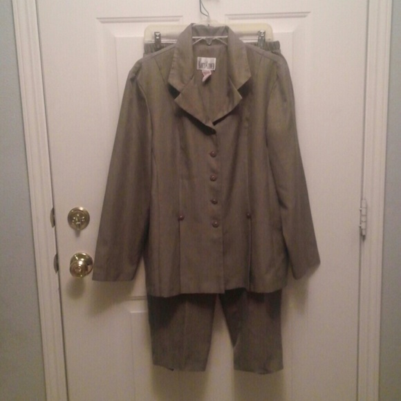 Long Sleeve Pant Suit