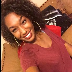 Meet your Posher, Taniya