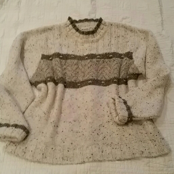Beautiful Columbia Women's Med Sweater