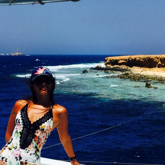 Meet your Posher, Bruna - Picture 3 of 4