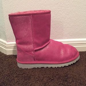 sparkly pink uggs