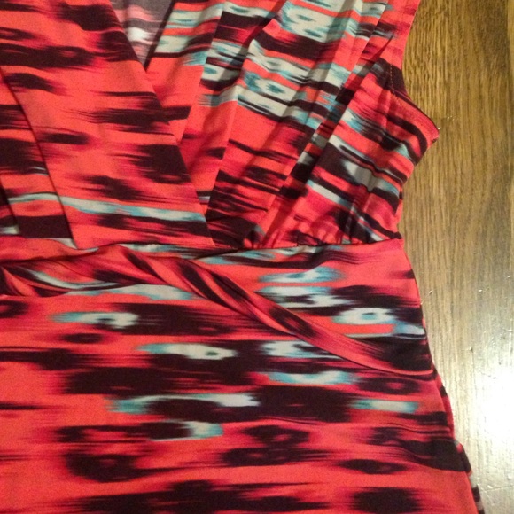 Top - Picture 2 of 3