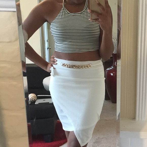 ***SOLD*** Halter crop top!