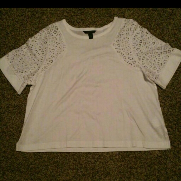 Banana Republic tee