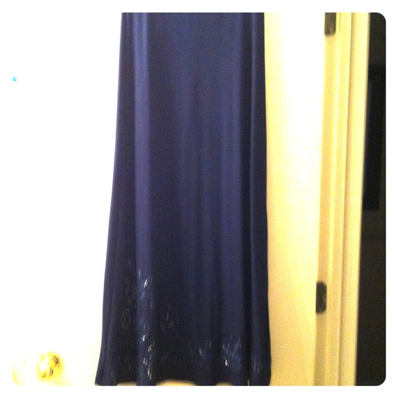 Maxi length navy skirt - Picture 1 of 3